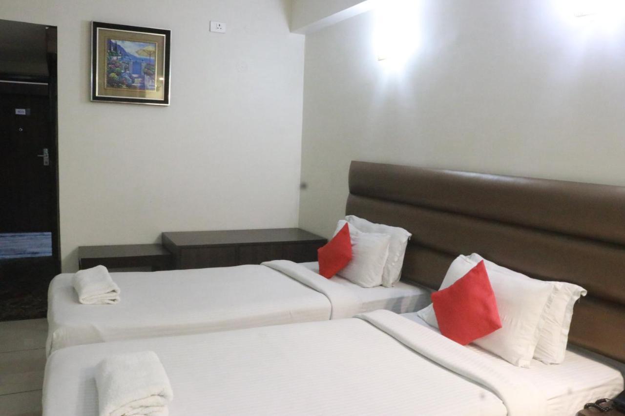 Capital O 14995 Hotel Starline Paltan Bazar Guwahati Exterior foto